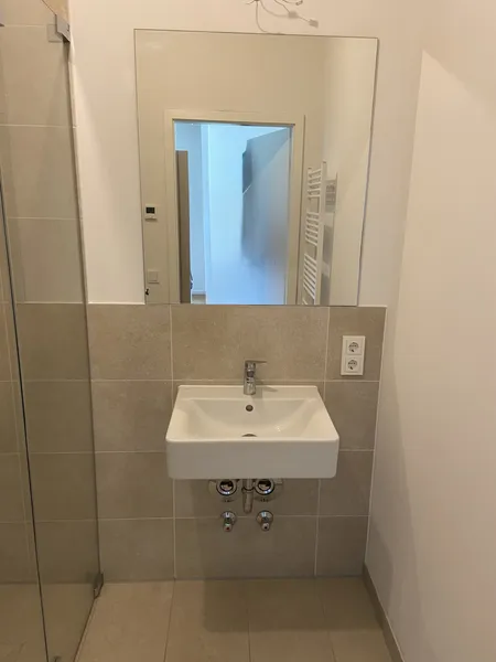 Urbanes Wohnen: 1-Zimmer-Apartment mit Balkon in Berlin-Spandau — photo 1